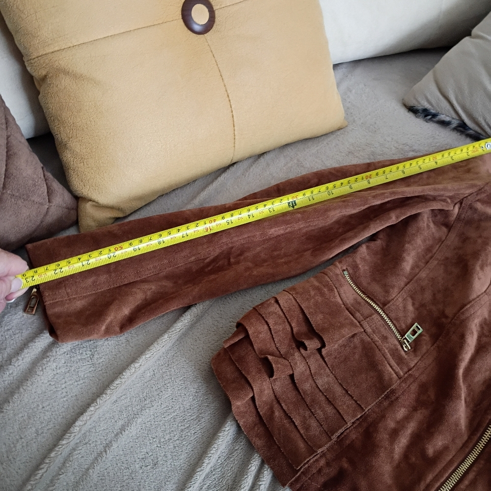 Ivanka Trump Light Brown Faux Suede Ruffle Jacket Wyth Gold Zippers. - Picture 7 of 8